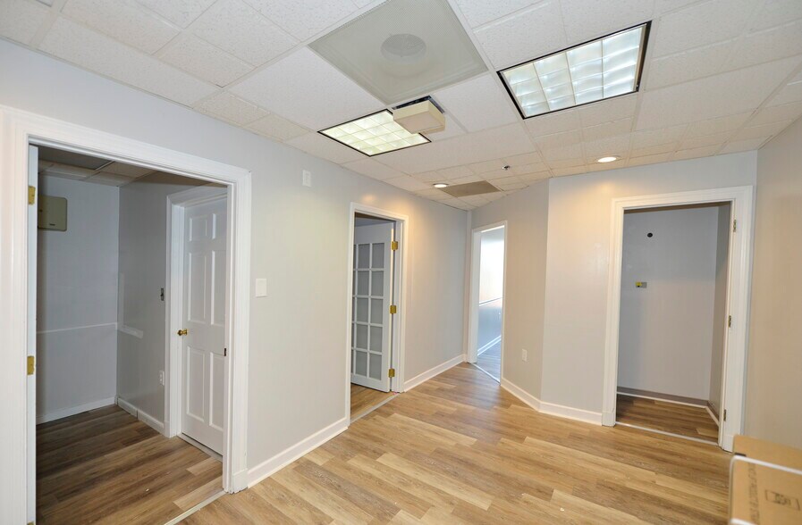 More Photos Of 431 Dual Hwy, Hagerstown Hotel For Lease