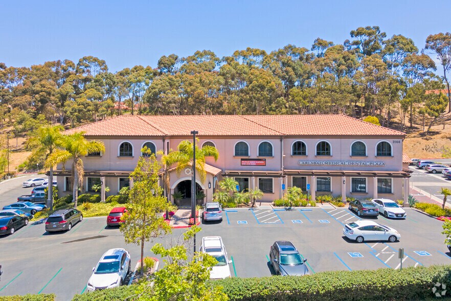 More Photos Of 3144 El Camino Real, Carlsbad Medical For Lease