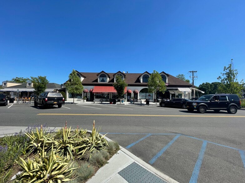 More Photos Of 65 Main St, Westhampton Beach Storefront For Sale