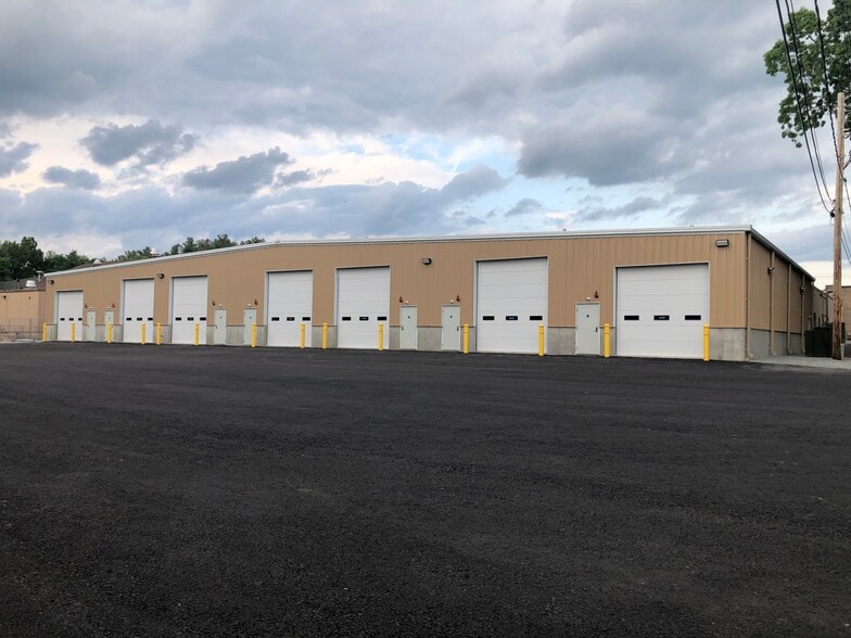 Primary Photo Of 2 Birch Rd, Middleton Warehouse For Lease