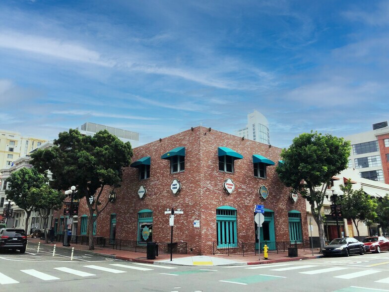 More Photos Of 379 4th Ave, San Diego Restaurant For Lease
