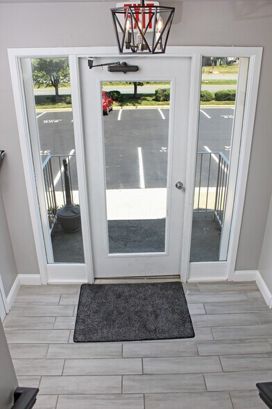 More Photos Of 22636 Glenn Dr, Sterling Medical For Lease