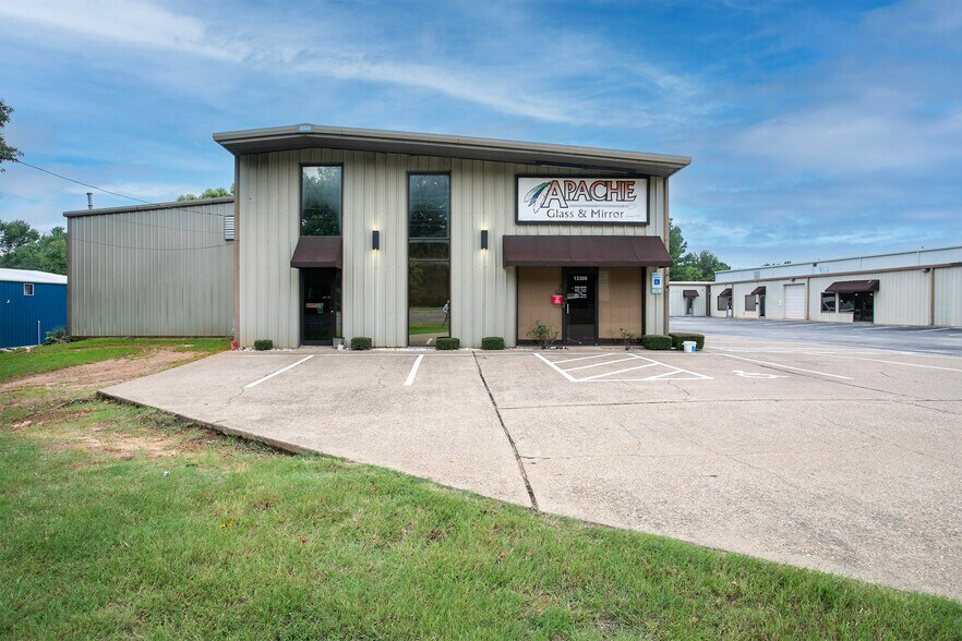 More Photos Of 13306 State Highway 110 S, Tyler Warehouse For Sale