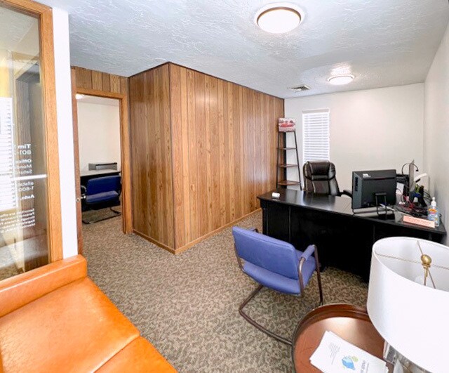 More Photos Of 200 W Parrish Ln, Centerville Office For Lease