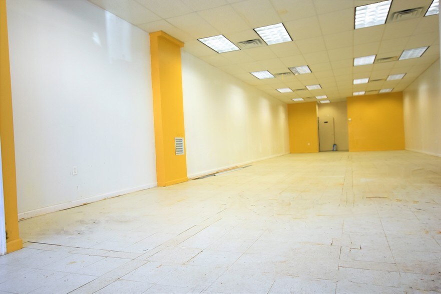 More Photos Of 2150 Beverley Rd, Brooklyn Storefront Retail Residential For Lease