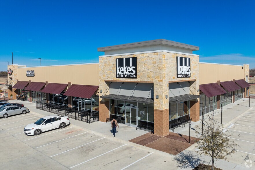 More Photos Of 1050 Mayfield Rd, Grand Prairie Unknown For Lease