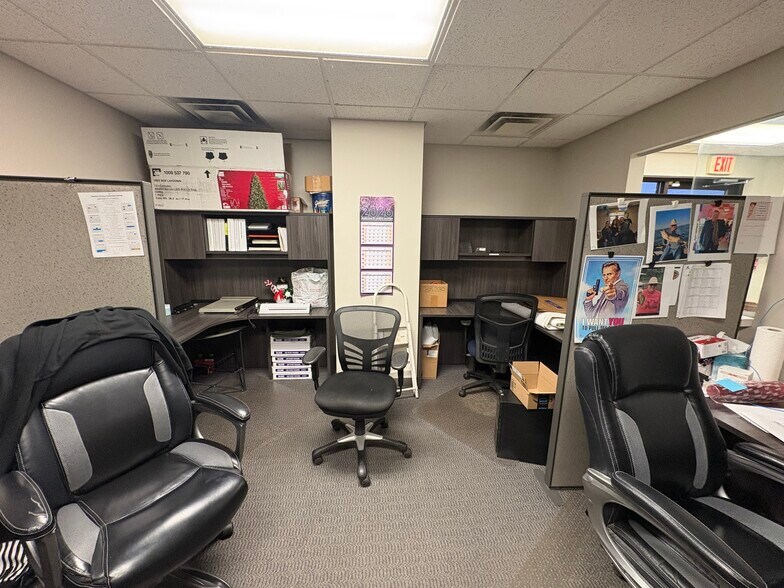 More Photos Of 221 Raymond St, Hope Industrial For Sale