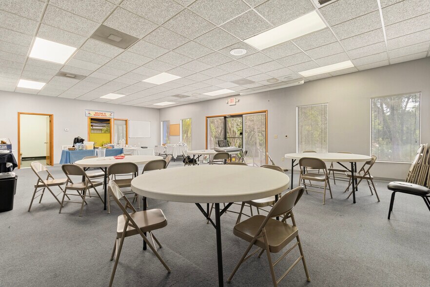 More Photos Of 614 E Jefferson St, Brooksville Office For Sale