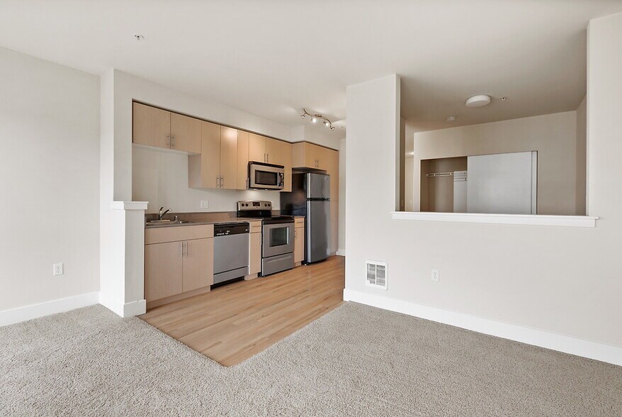 More Photos Of 523 Broadway E, Seattle Apartments For Lease