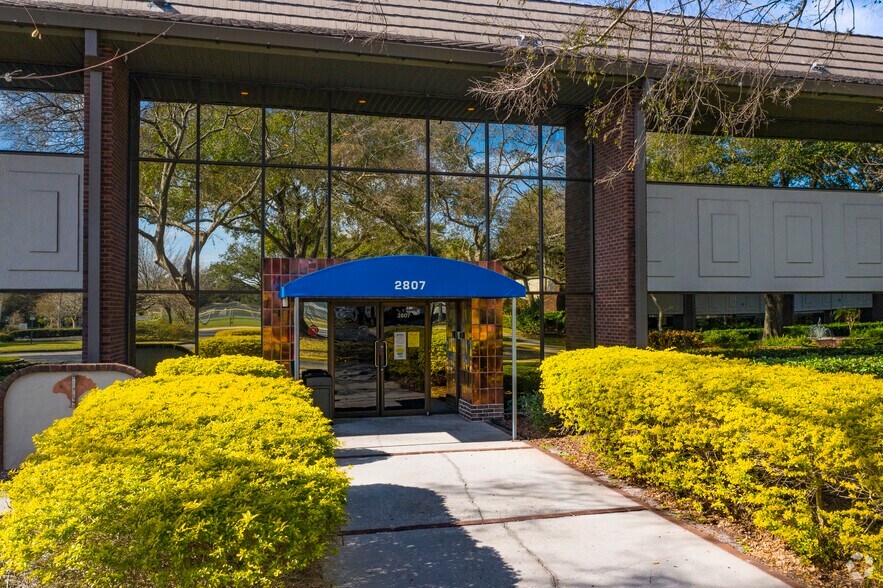 More Photos Of 2807 W Busch Blvd, Tampa Unknown For Lease