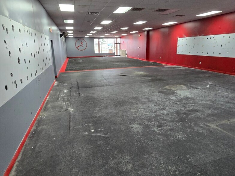 More Photos Of 2108-2120 S Buerkle St, Stuttgart Unknown For Lease