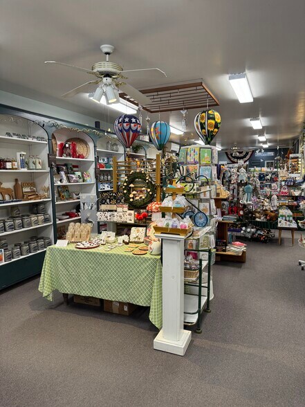 More Photos Of 21-25 Center St, Brandon General Retail For Sale