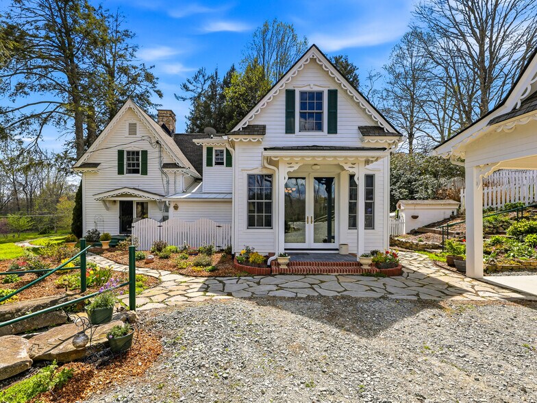 More Photos Of 90 Woody Farm Dr, Pisgah Forest Specialty For Sale