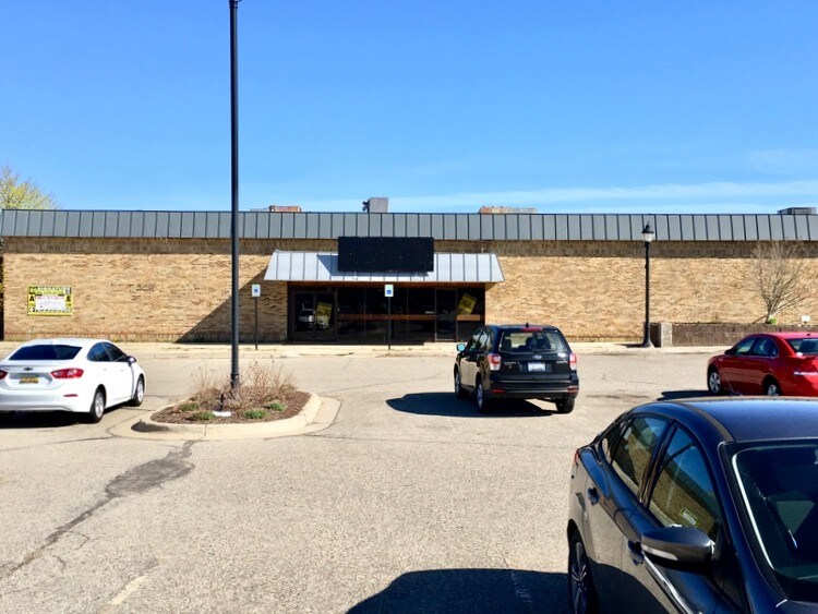 More Photos Of 250-600 Covered Vlg, Belding Storefront For Lease