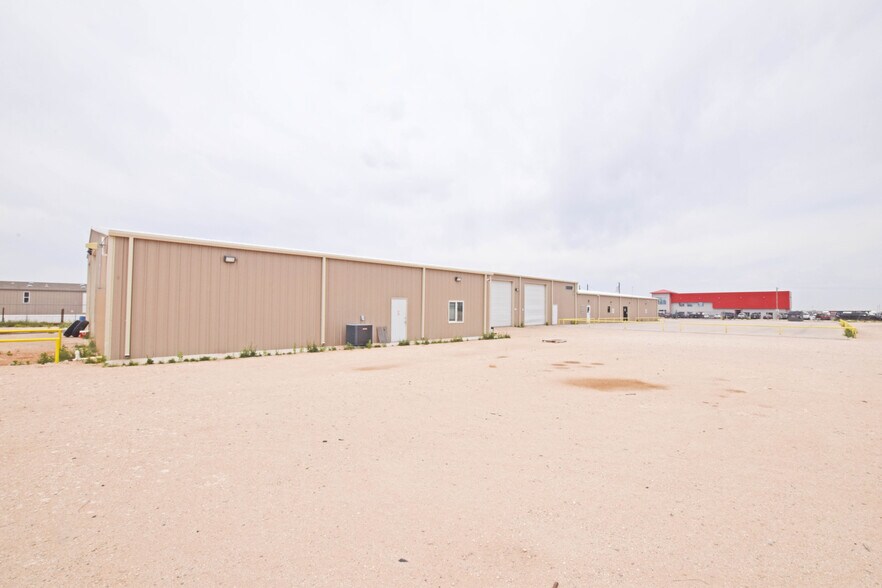 More Photos Of 10503 W County Rd 72, Midland Warehouse For Lease