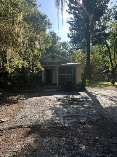 More Photos Of 2660 US-17, Crescent City Storefront Retail Residential For Sale