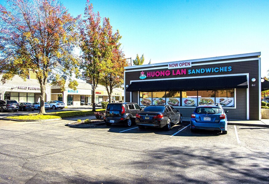 More Photos Of 713-817 E Bidwell St, Folsom Unknown For Lease
