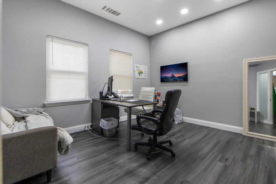 More Photos Of 4200 Evergreen Ln, Annandale Medical For Sale