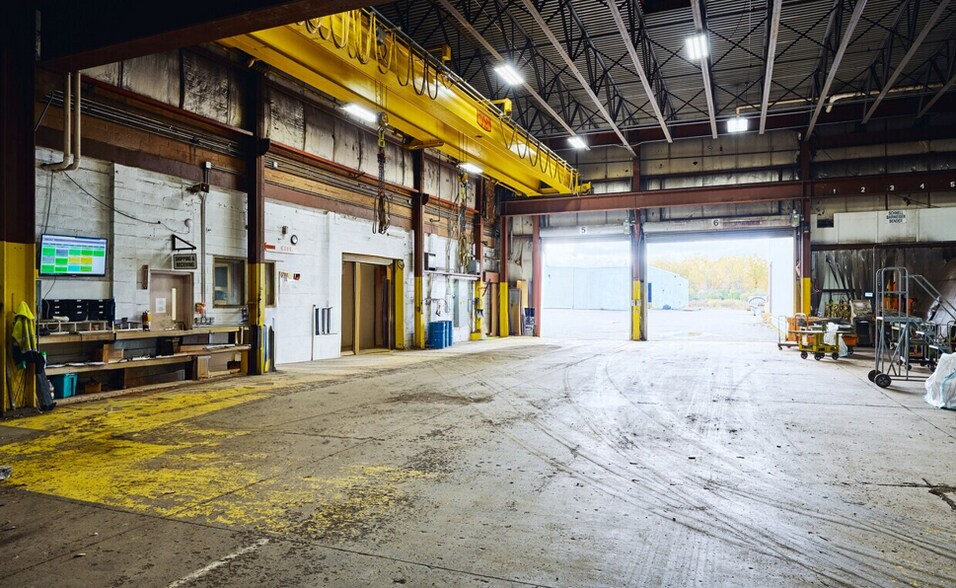 More Photos Of 4522 Wetzel Rd, Liverpool Manufacturing For Lease