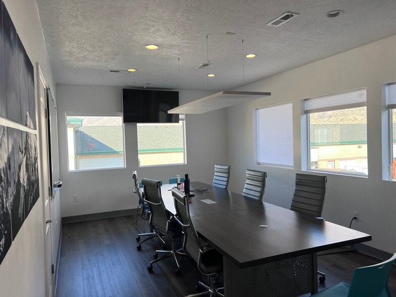More Photos Of 1086 N 450 W, Springville Light Manufacturing For Sale