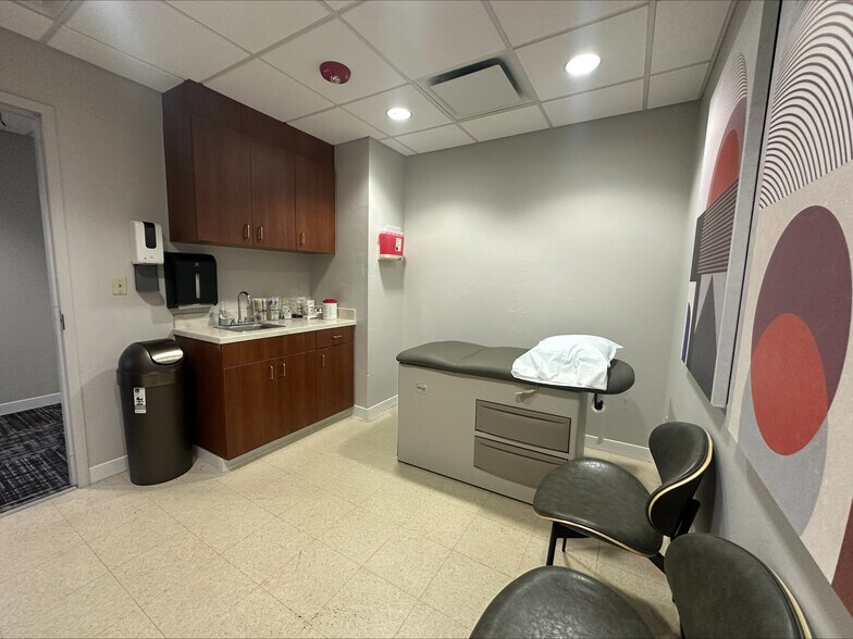More Photos Of 4525 S Klein Ave, Oklahoma City Medical For Lease