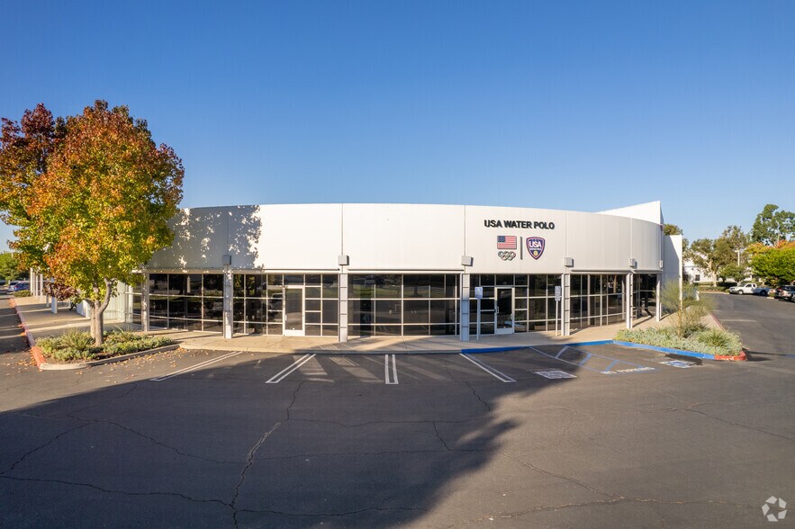 More Photos Of 6 Morgan, Irvine Research And Development For Lease