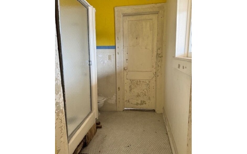 More Photos Of 179 E Base St, Madison Storefront Retail Office For Sale