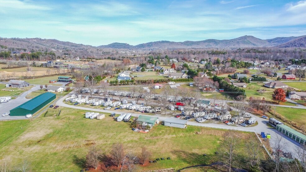More Photos Of 3330 Line Springs Rd, Sevierville Trailer Camper Park For Sale