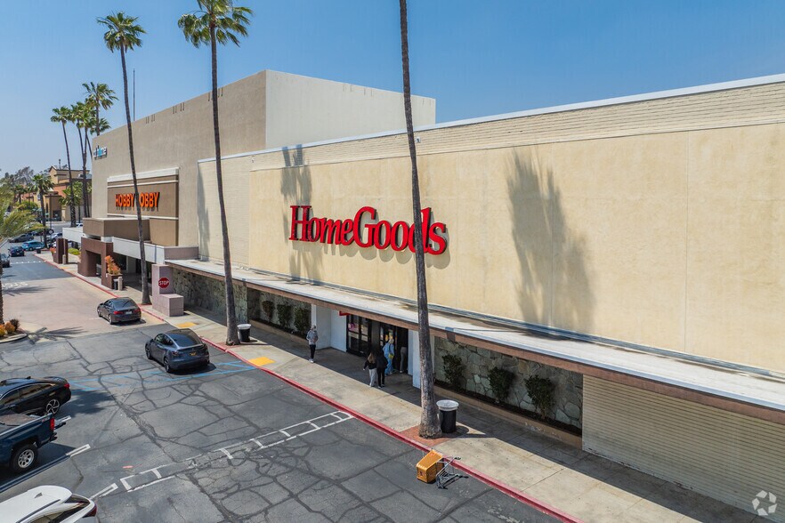 More Photos Of 3801 E Foothill Blvd, Pasadena General Retail For Sale