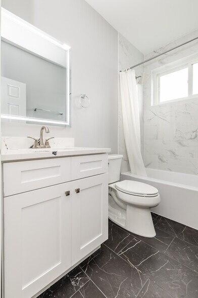 More Photos Of 851 Springfield ave, Chicago Apartments For Sale