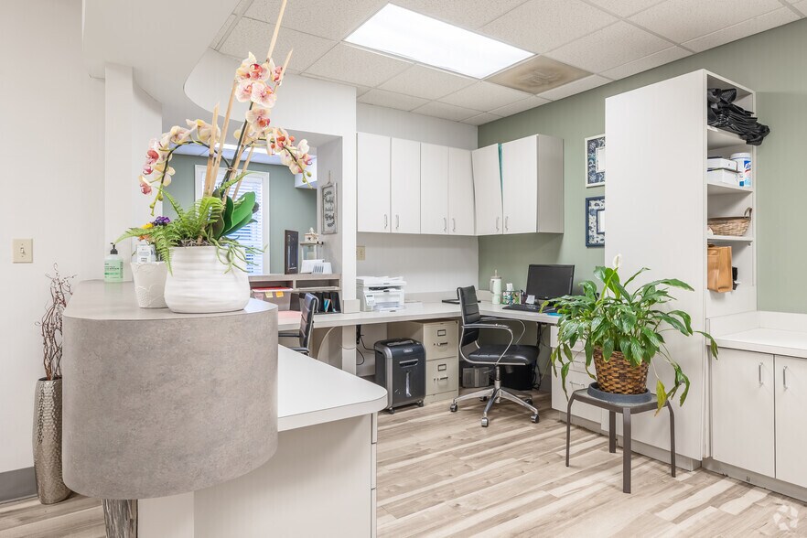 More Photos Of 1640 Powers Ferry Rd SE #11, Marietta Office For Sale