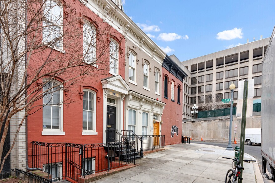 More Photos Of 126 C St NW, Washington Loft Creative Space For Lease