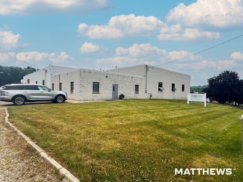 Primary Photo Of 399 Commerce St, Tallmadge Warehouse For Sale