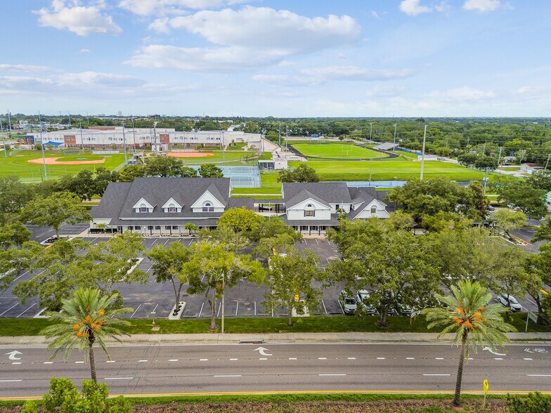 More Photos Of 300 E Bay Dr, Largo Office For Lease