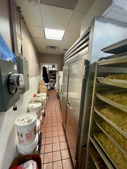 More Photos Of 4750 N Western Ave, Chicago Restaurant For Sale