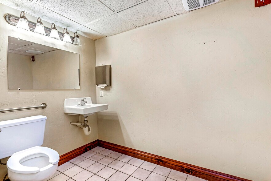 More Photos Of 30 Benchmark Rd, Avon Office For Sale
