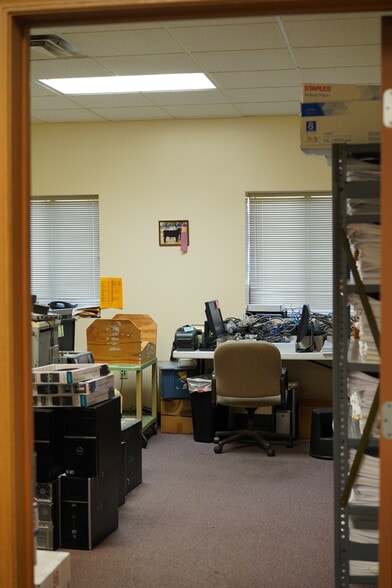 More Photos Of 29 Menzie Bottoms Rd, Butler Warehouse For Sale