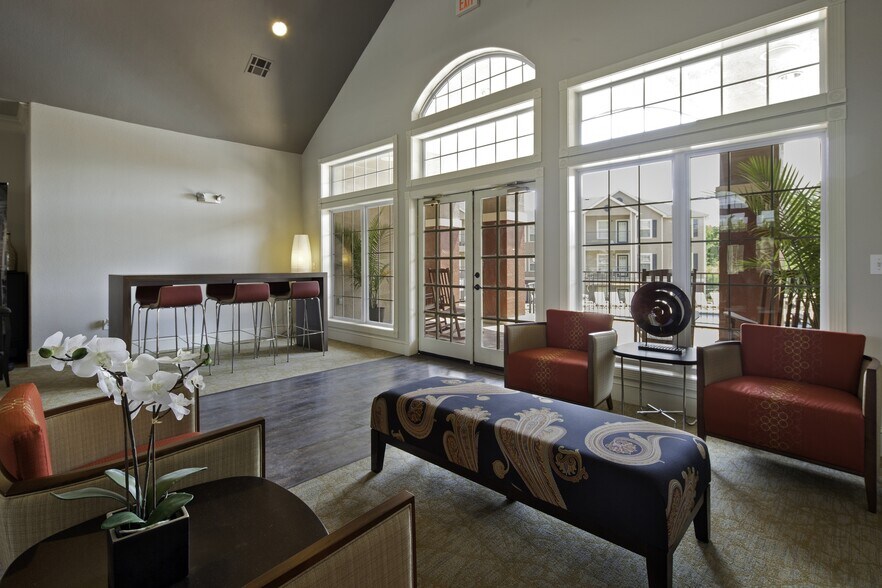 More Photos Of 215 Spencer Pl, Cayce Apartments For Sale