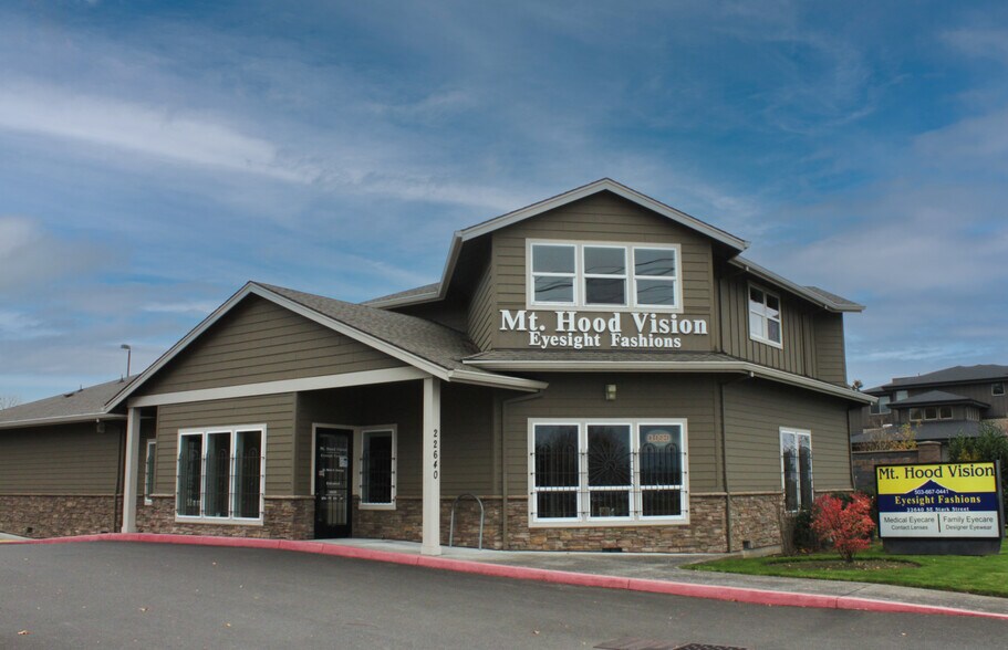 More Photos Of 22640 SE Stark St, Gresham Medical For Lease