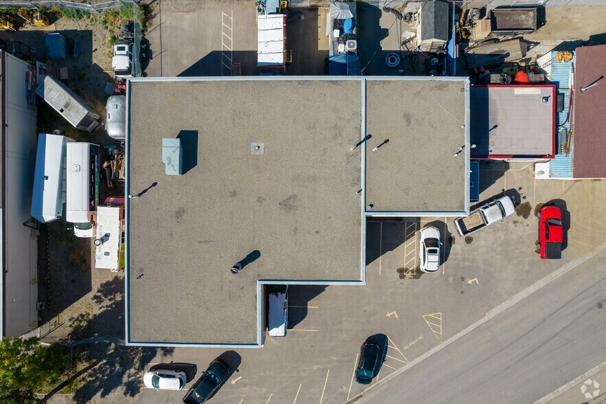 More Photos Of 3605 Bonnybrook Rd SE, Calgary Warehouse For Sale