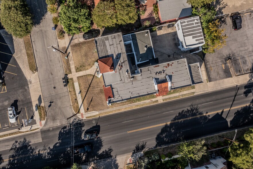 More Photos Of 403 W Hollywood Ave, San Antonio Apartments For Sale