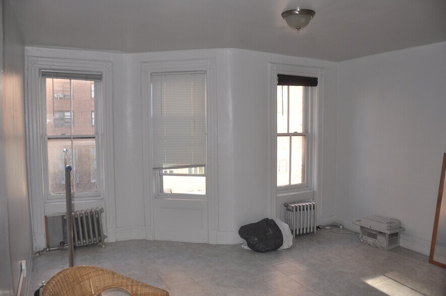 More Photos Of 350 W 145th St, New York Apartments For Lease