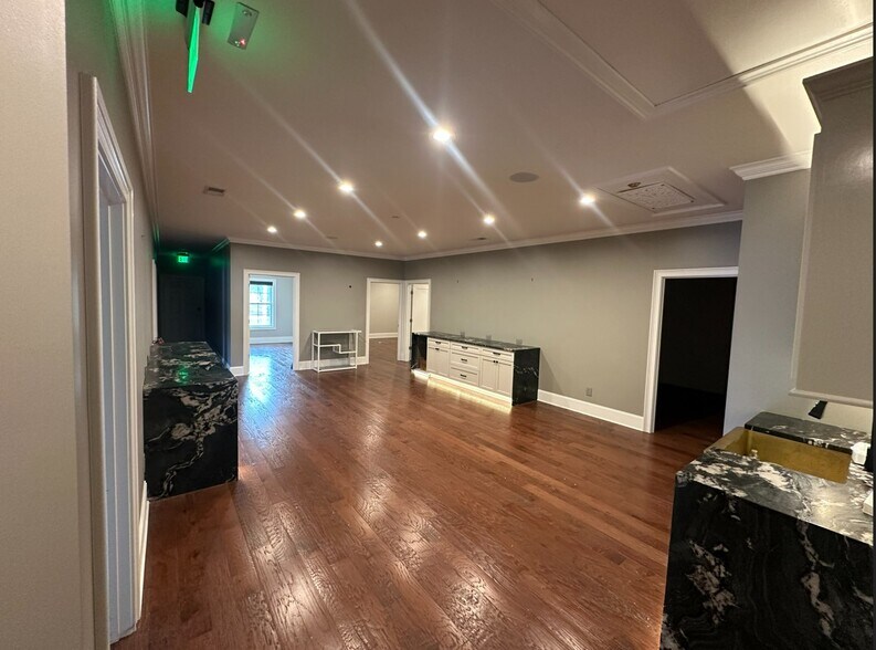More Photos Of 136 Milestone Way, Greenville Loft Creative Space For Lease