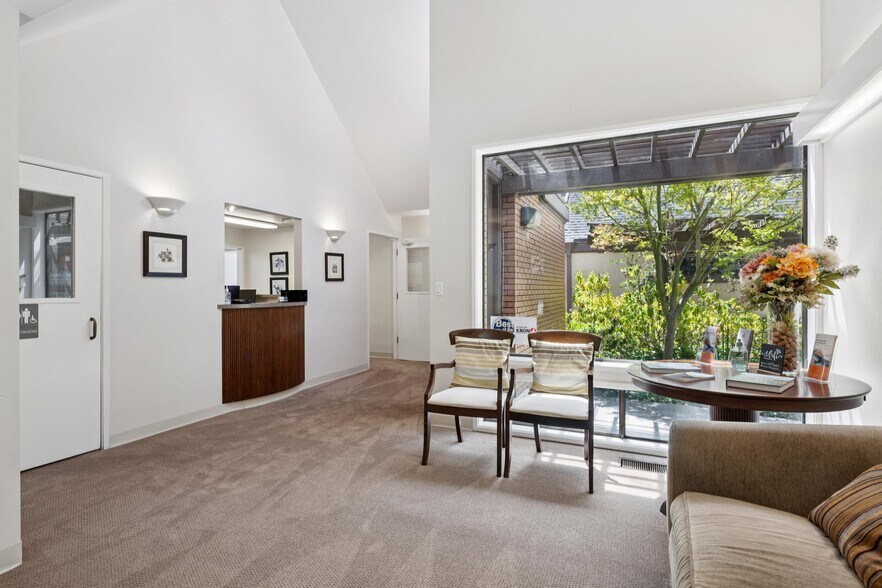 More Photos Of 864-868 2nd St, Santa Rosa Medical For Sale