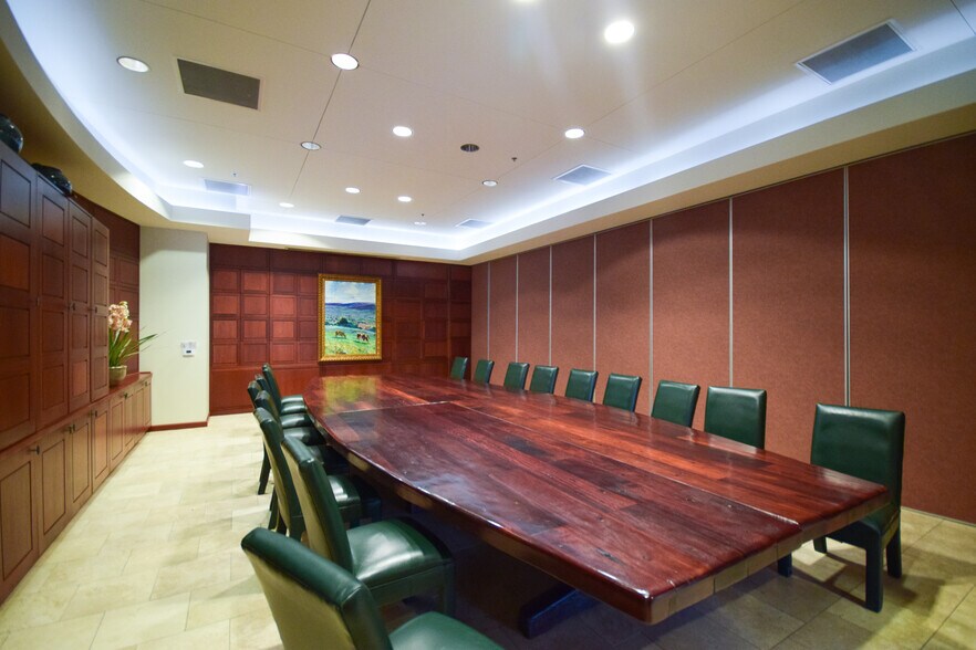 1001 La Harpe Blvd, Little Rock, AR 72201 Office For Sale