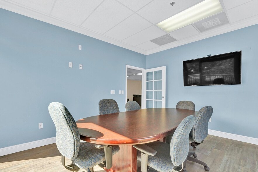 More Photos Of 5801 NW 151st St, Miami Lakes Office For Lease