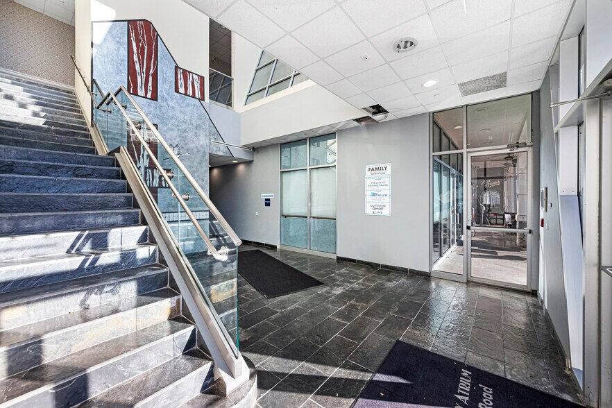 More Photos Of 4864 Arthur Kill Rd, Staten Island Office For Sale