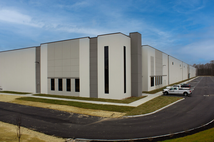 Primary Photo Of 2100 Ellis Tech Dr, Hebron Distribution For Lease