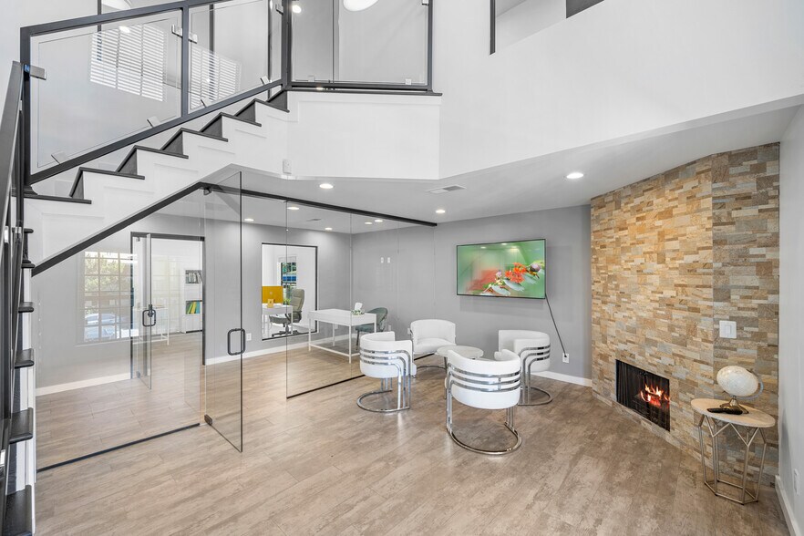 More Photos Of 207 W Alameda Ave, Burbank Office For Sale