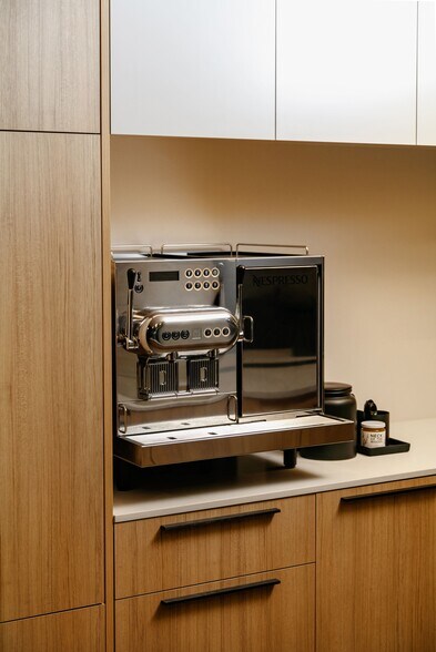 More Photos Of 22 E 5th Ave, Vancouver Coworking Space